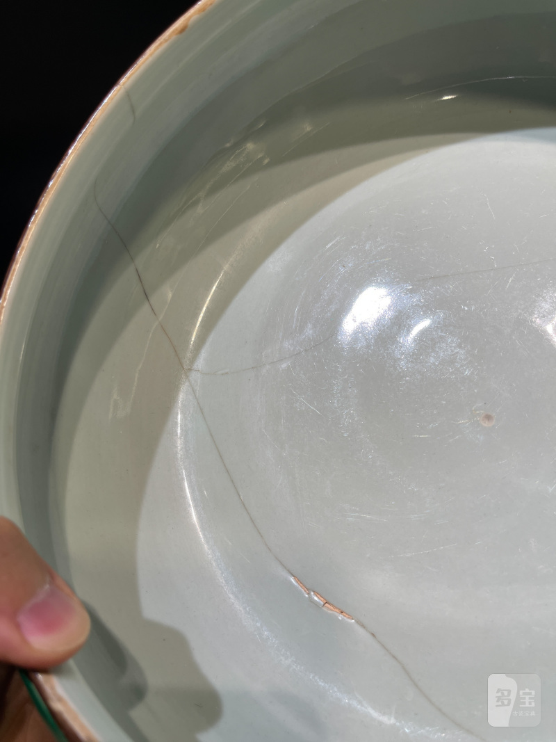 清 素三彩刻划海水金蟾纹三足洗 - 图9